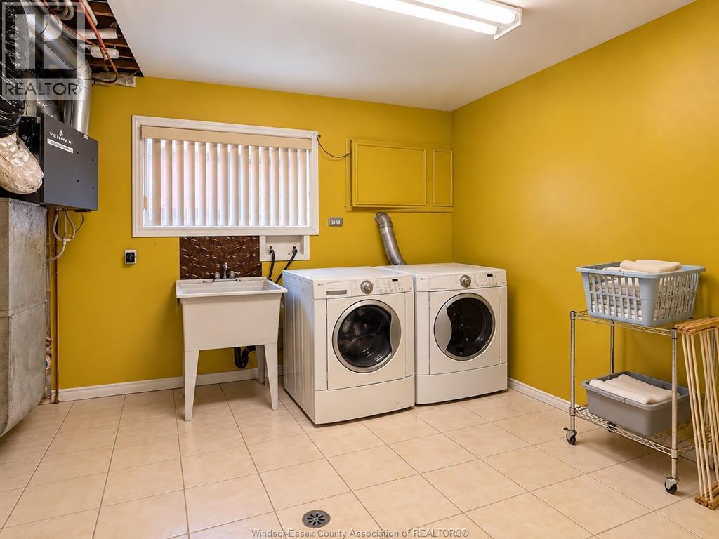 1058 NOVA DRIVE - Image 28