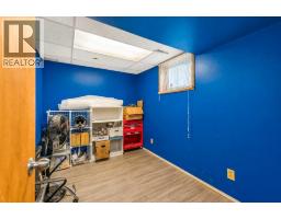 247 Barrett Drive, Red Deer, AB T4R1H9 Photo 35
