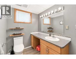 247 Barrett Drive, Red Deer, AB T4R1H9 Photo 38