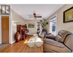 11858 Loyalist Parkway, Prince Edward County, ON K0K2T0 Photo 17