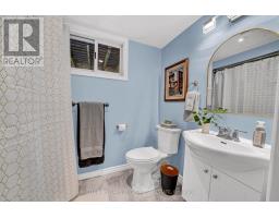 11858 Loyalist Parkway, Prince Edward County, ON K0K2T0 Photo 35