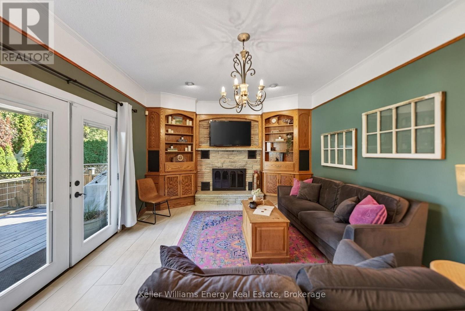 28 BRIARWOOD CRESCENT - 21