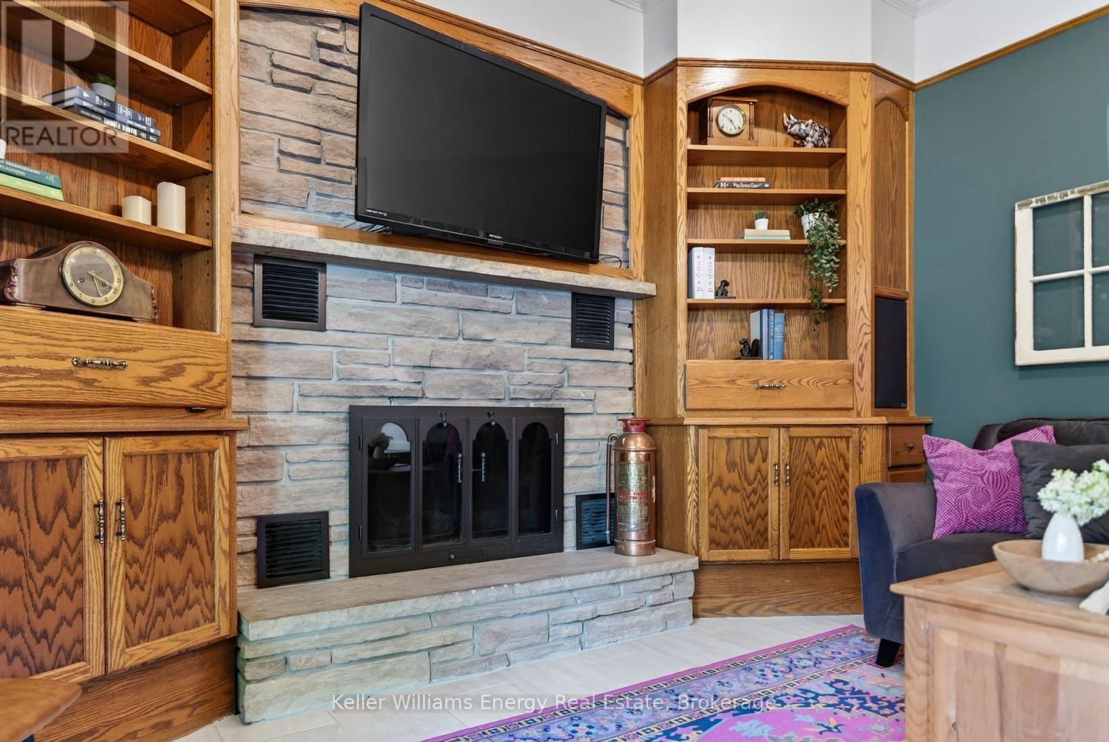28 BRIARWOOD CRESCENT - 23