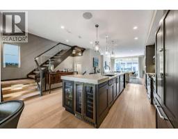 1927 44 Avenue SW - photo 8