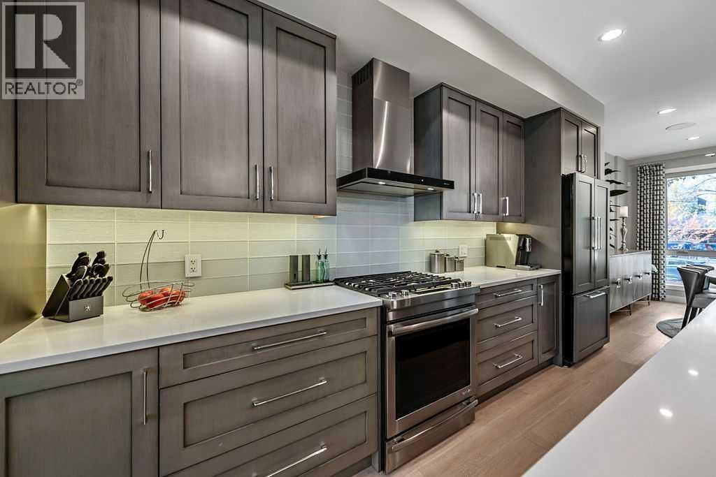 1927 44 Avenue SW - Image 6