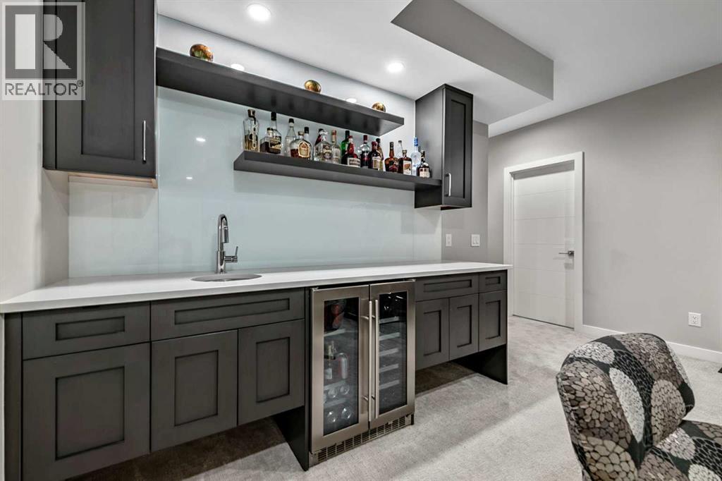 1927 44 Avenue SW - 32