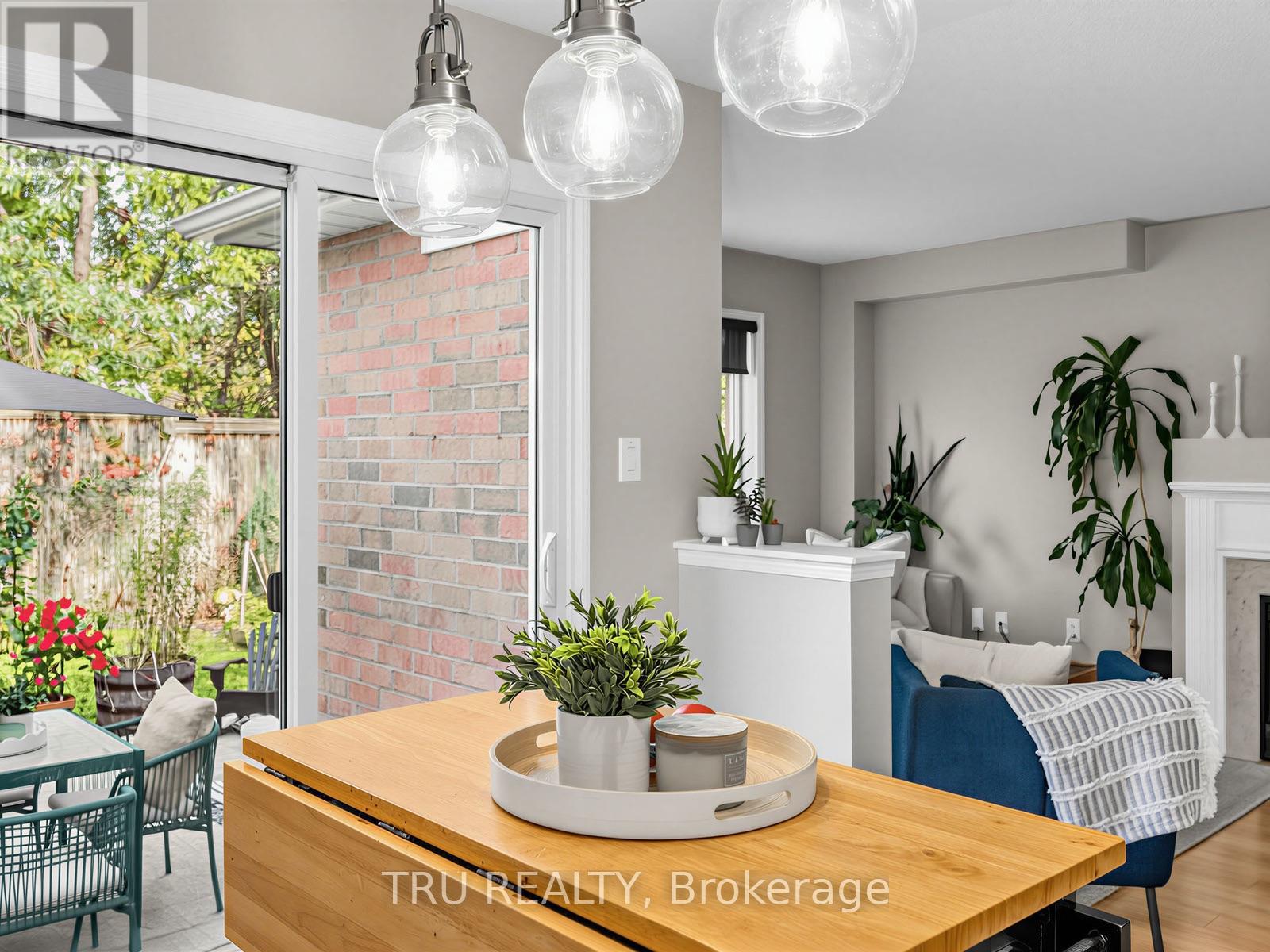63 RUSSELL STREET - 20