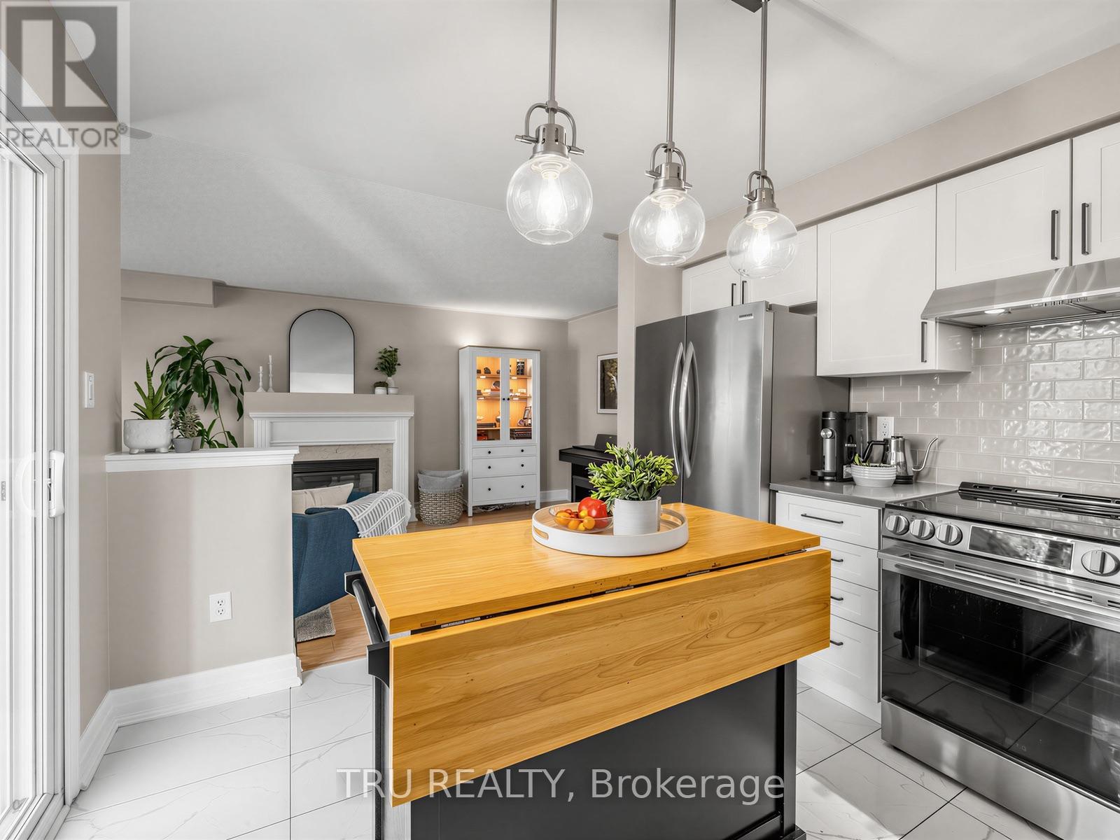 63 Russell Street — photo 21