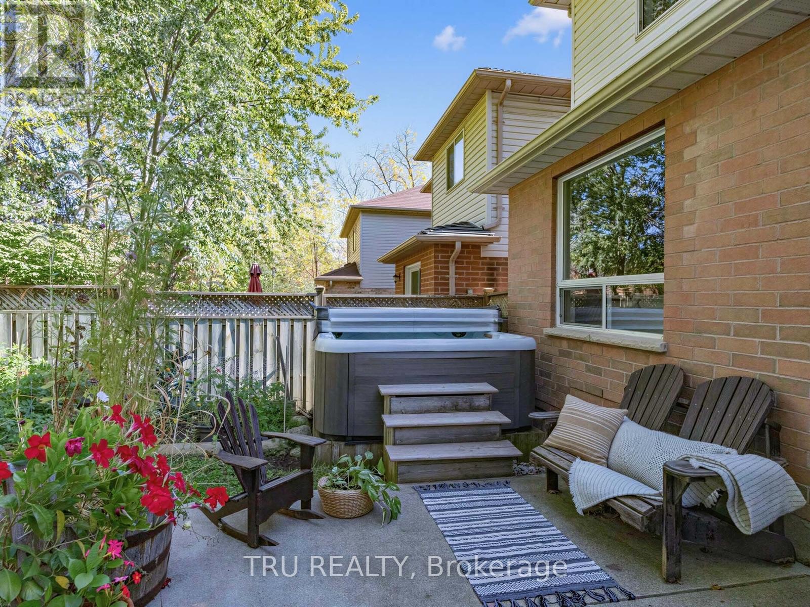 63 RUSSELL STREET - 37