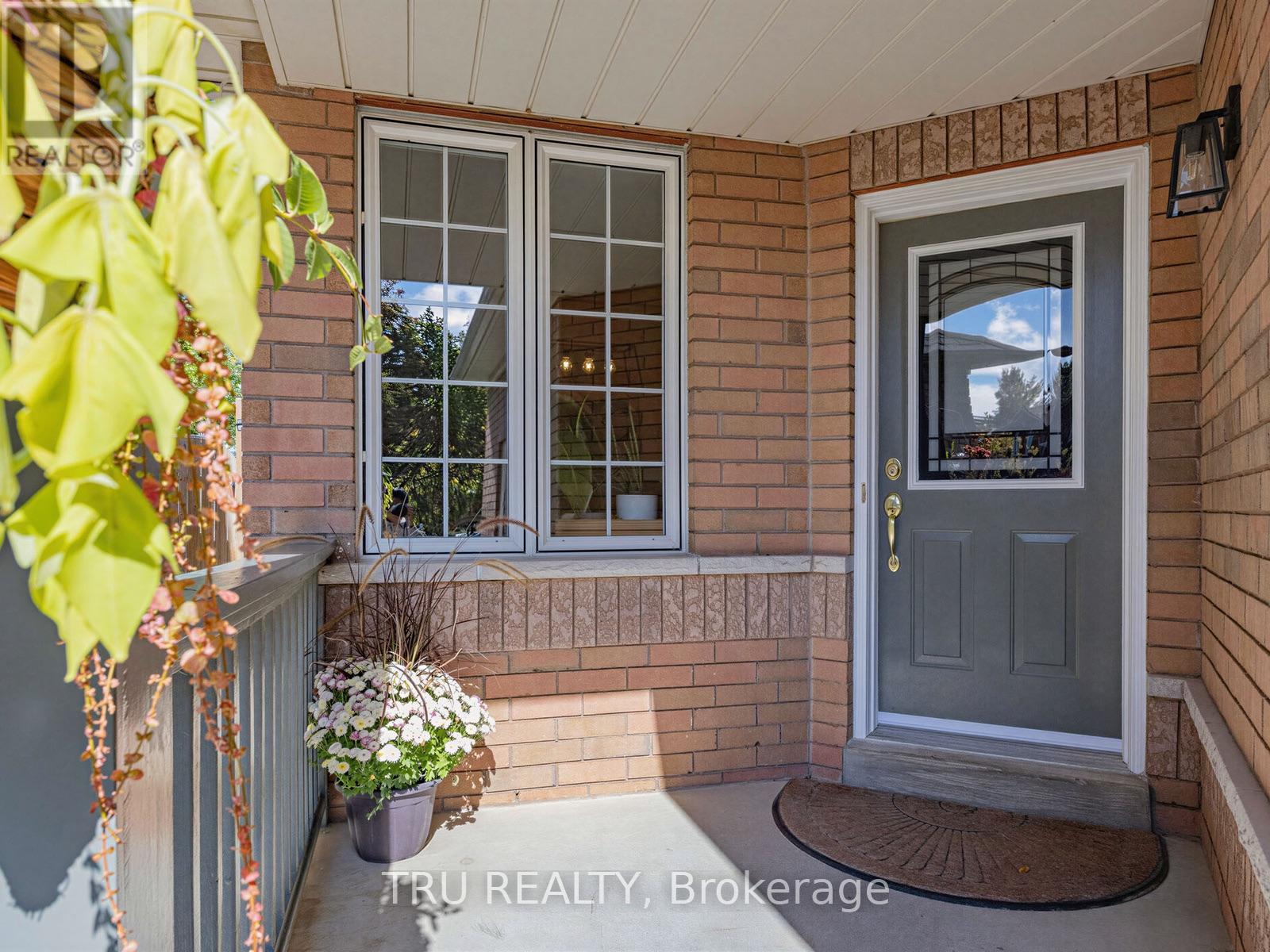 63 RUSSELL STREET - 4