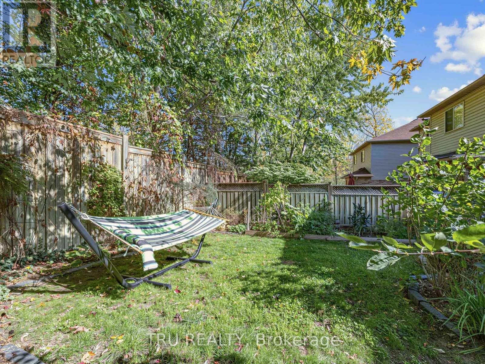 63 RUSSELL STREET - 42