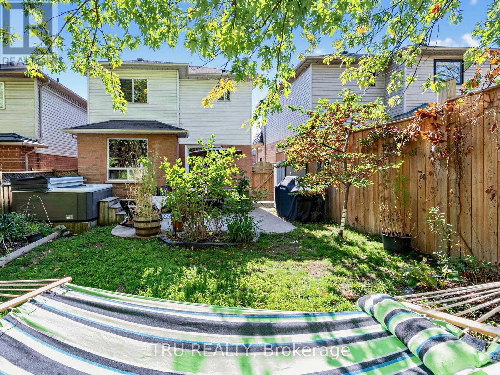 63 Russell Street — photo 44