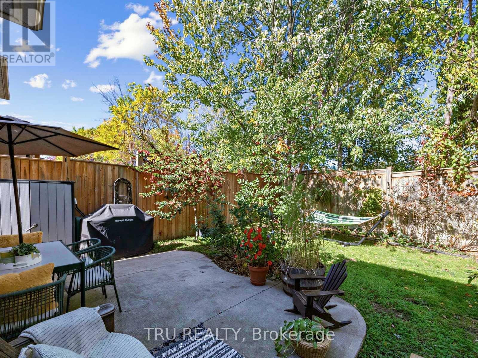 63 Russell Street — photo 45