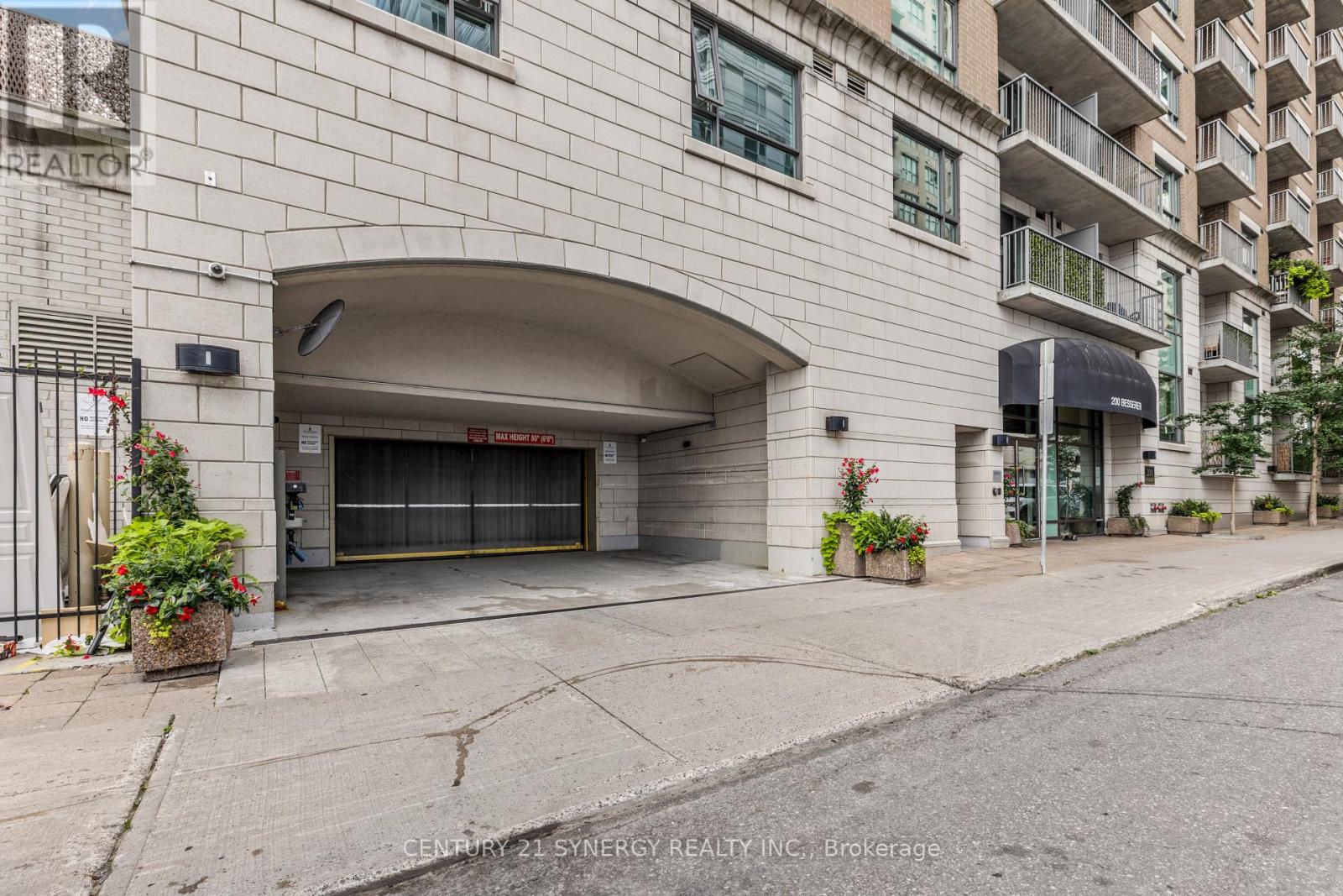 200 Besserer Street — photo 24