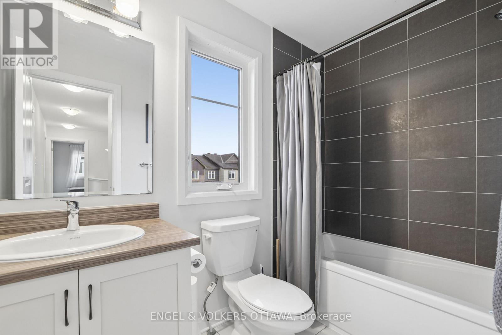 185 CHAKRA STREET - Image 17