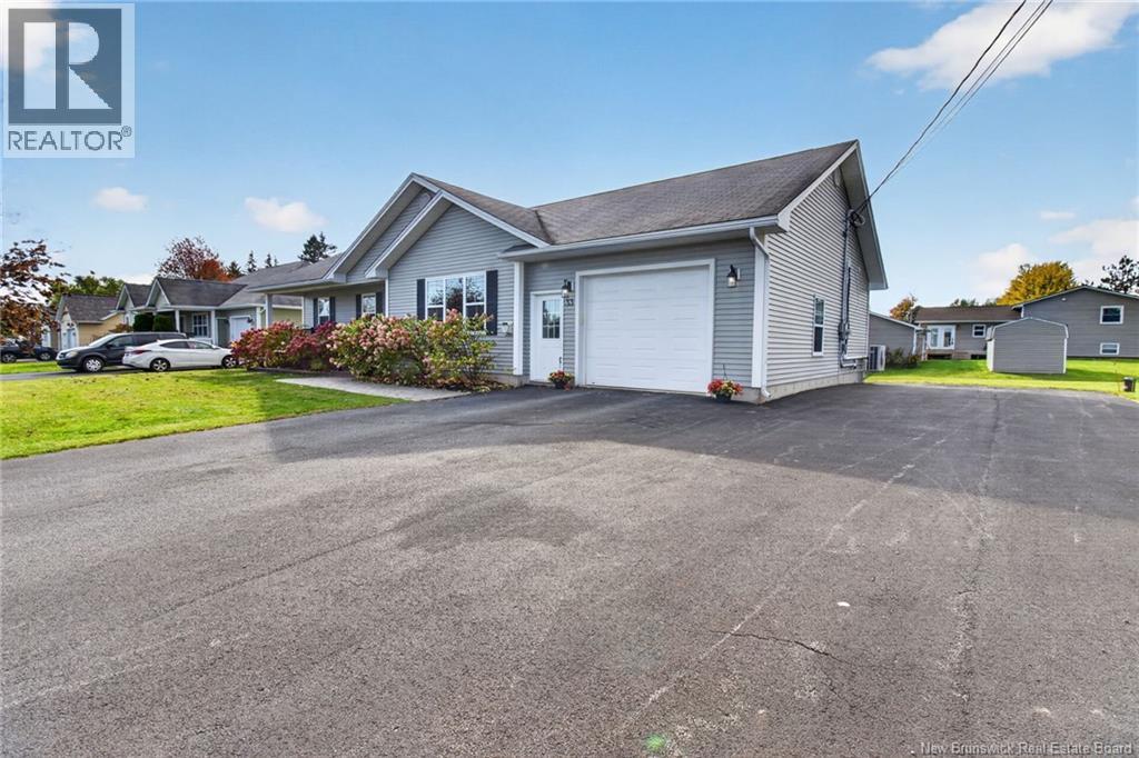 33 Chad Crescent - 2