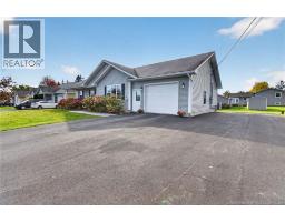 33 Chad Crescent, photo 2