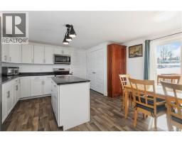61 Moss Lane, photo 5