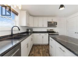 61 Moss Lane, photo 6