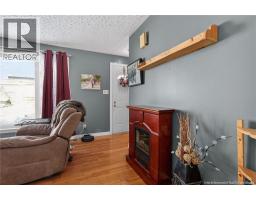 124 Redmond Street, photo 2
