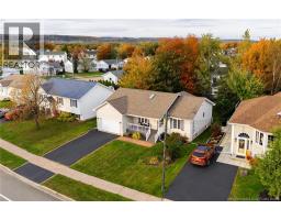 321 Twin Oaks Drive, photo 2