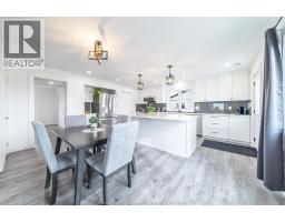 3pc Ensuite bath - 9240 Broderick Road, Lasalle, ON N9A6Z6 Photo 10
