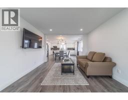 Foyer - 9240 Broderick Road, Lasalle, ON N9A6Z6 Photo 13