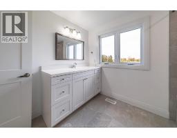 9240 Broderick Road, Lasalle, ON N9A6Z6 Photo 27