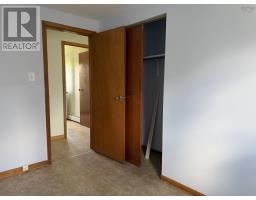 Family room - 196 Dominion Street, Glace Bay, NS B1A3N3 Photo 11