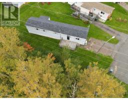 Porch - 41 Costin Drive, Amherst, NS B4H4B5 Photo 7