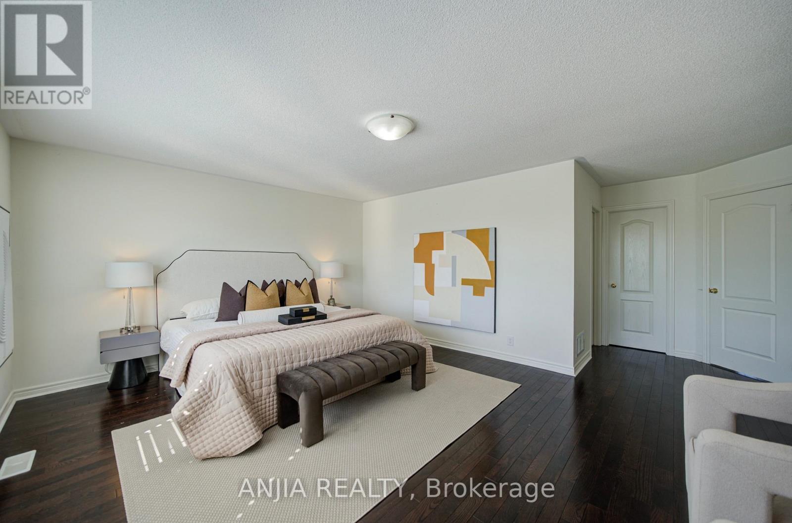 68 OLD FIELD CRESCENT - 37