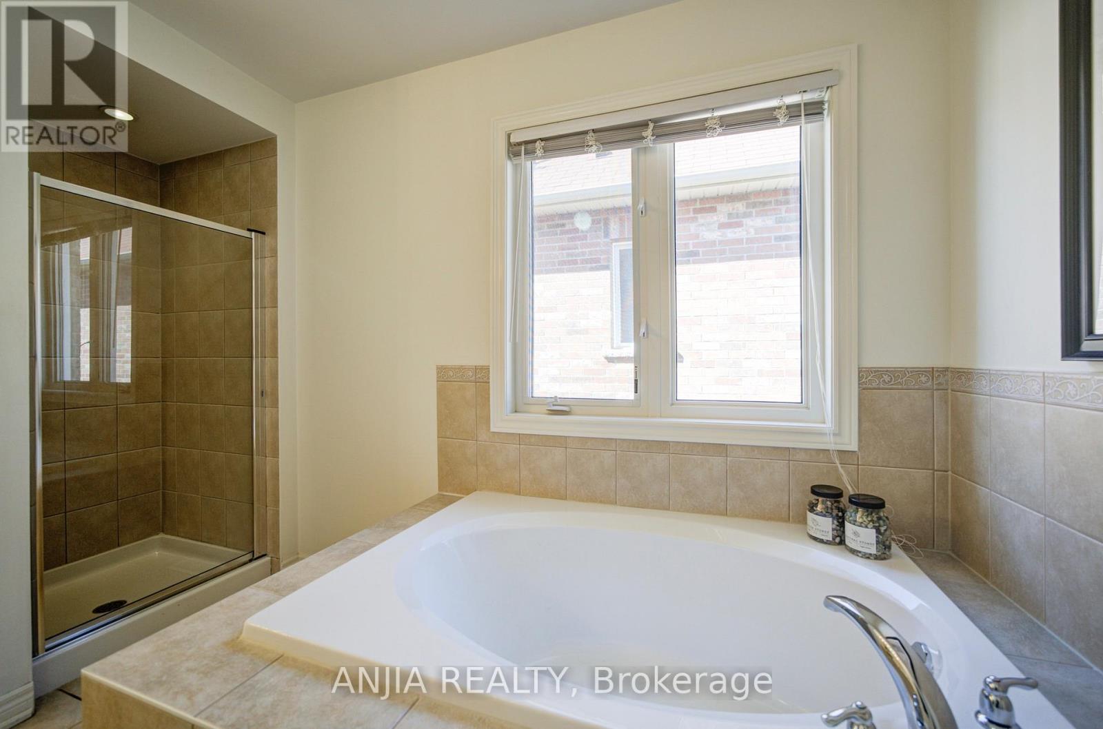 68 Old Field Crescent, East Gwillimbury, ON photo 39