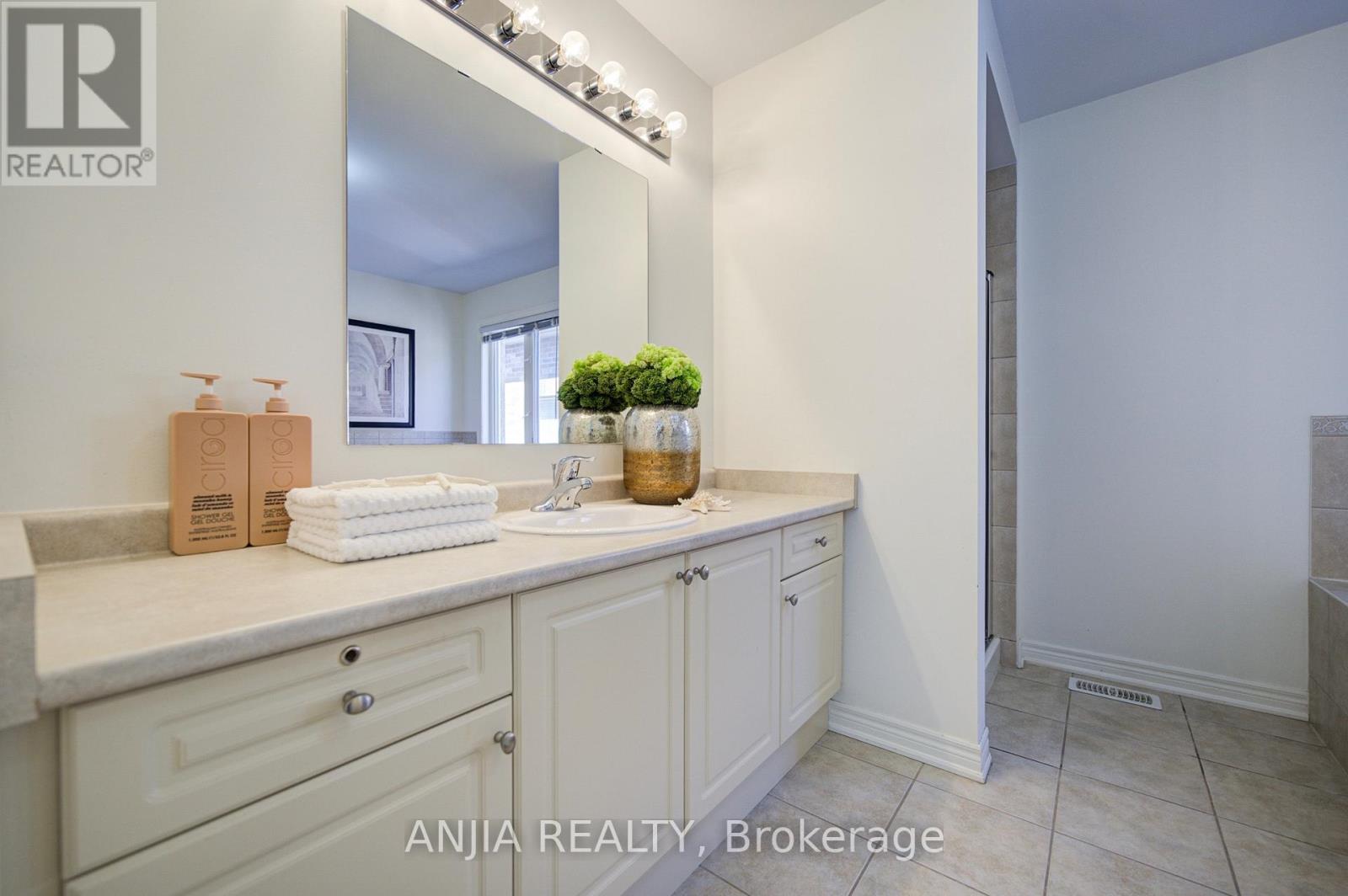 68 Old Field Crescent, East Gwillimbury, ON photo 47