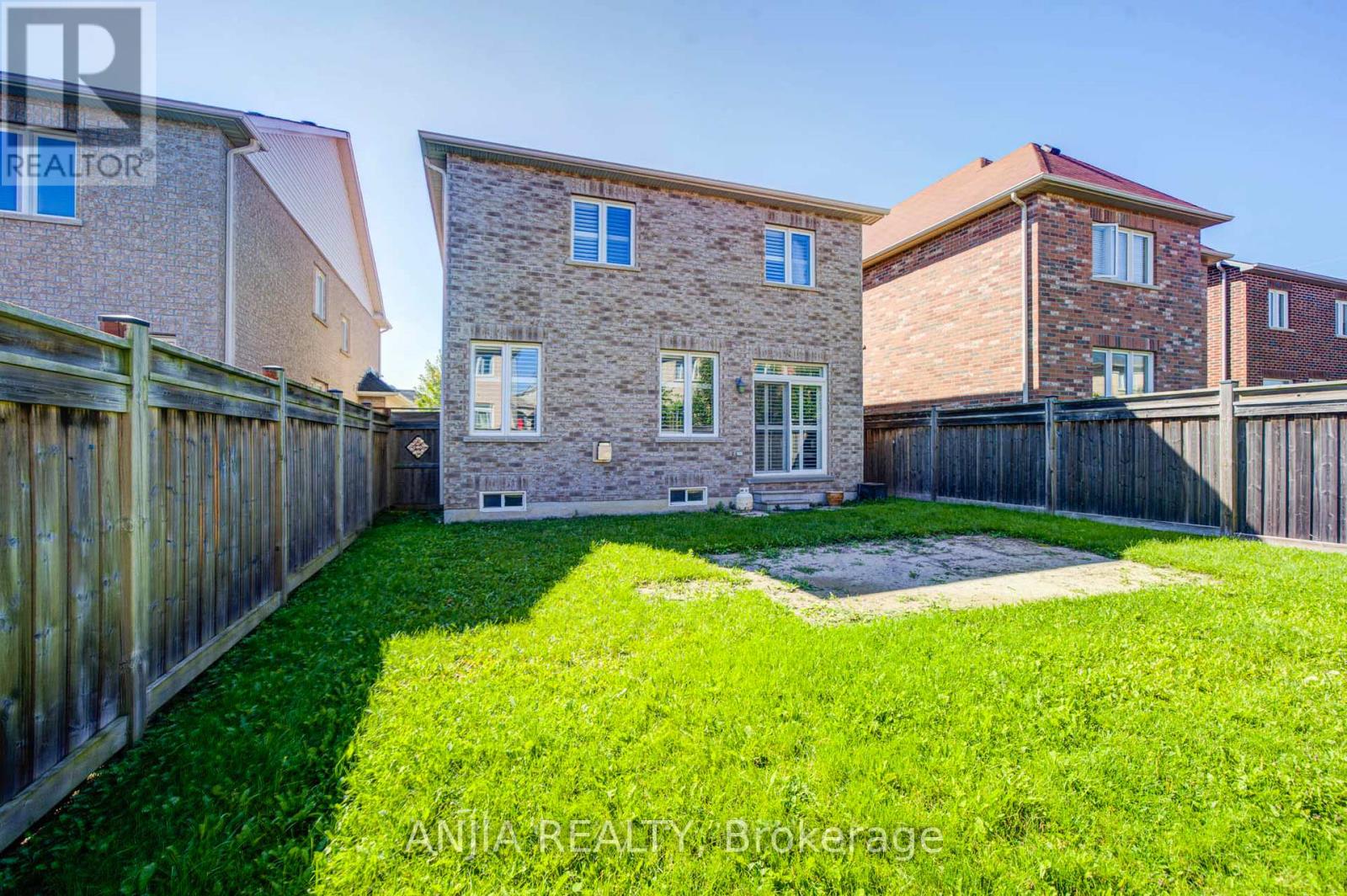 68 OLD FIELD CRESCENT - 50