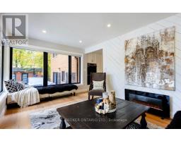 Living room - 11843 Sixth Line, Halton Hills, ON L0P1H0 Photo 10