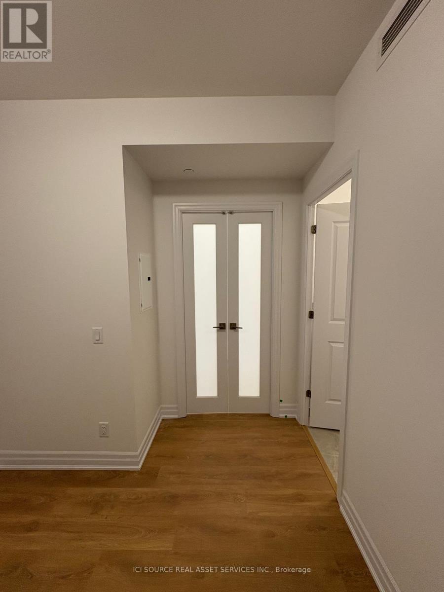 30 Elm Drive West — photo 16
