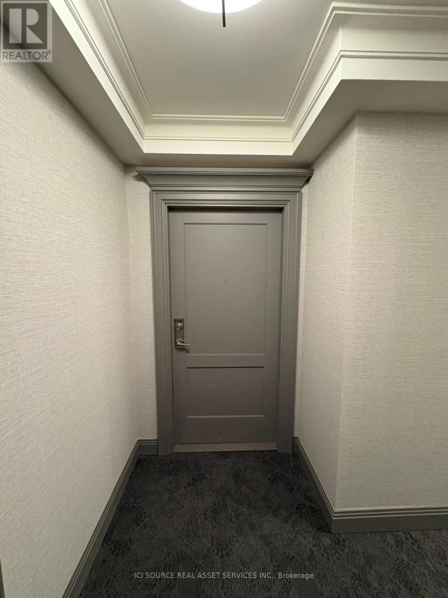 30 Elm Drive West — photo 8