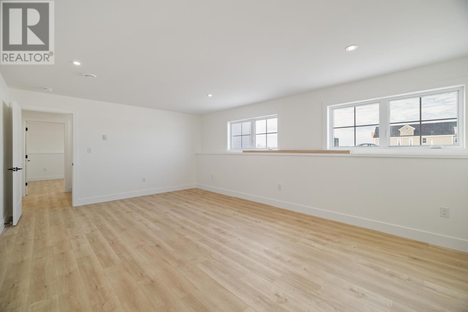 24-8 Donagh Road - 26