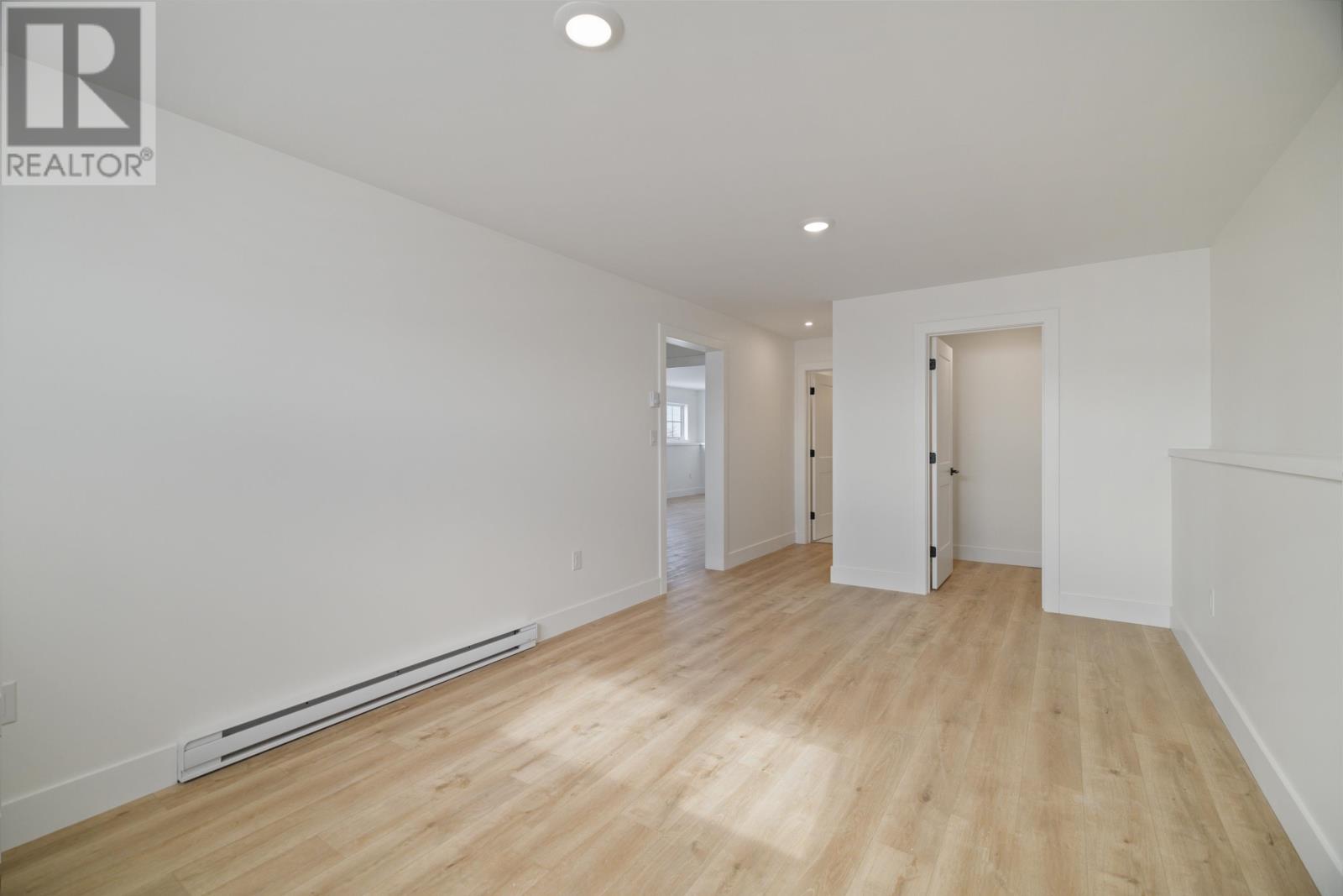 24-8 Donagh Road - 30