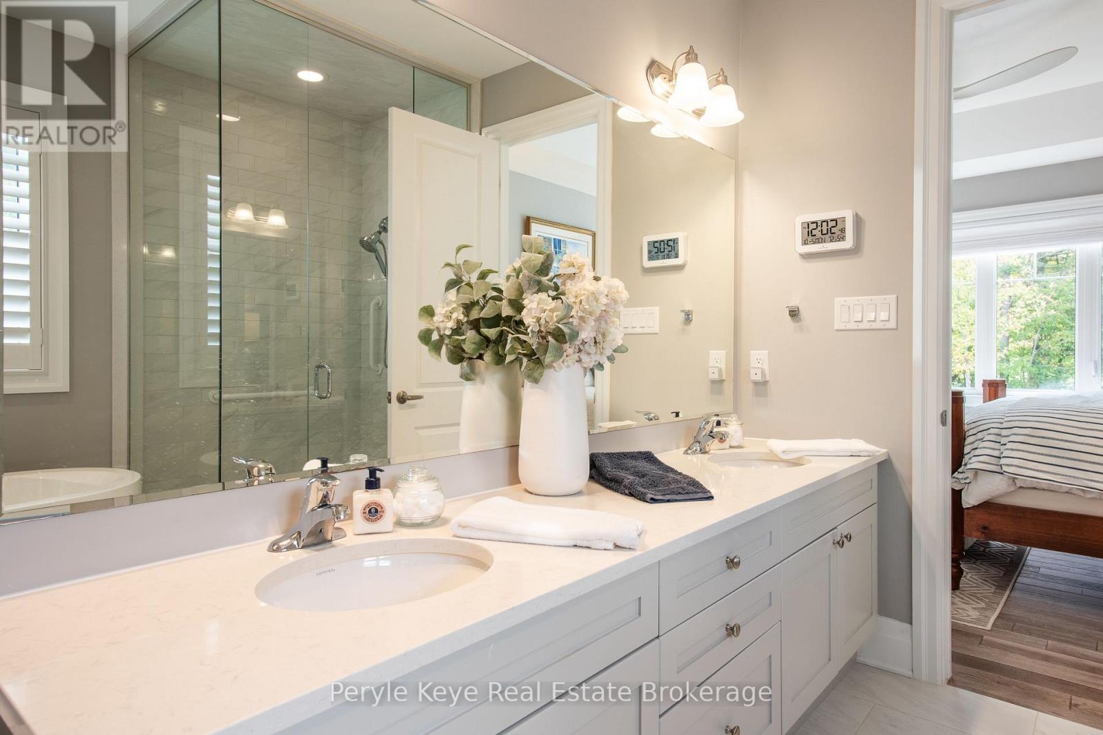 33 HUNTER PLACE - Image 33