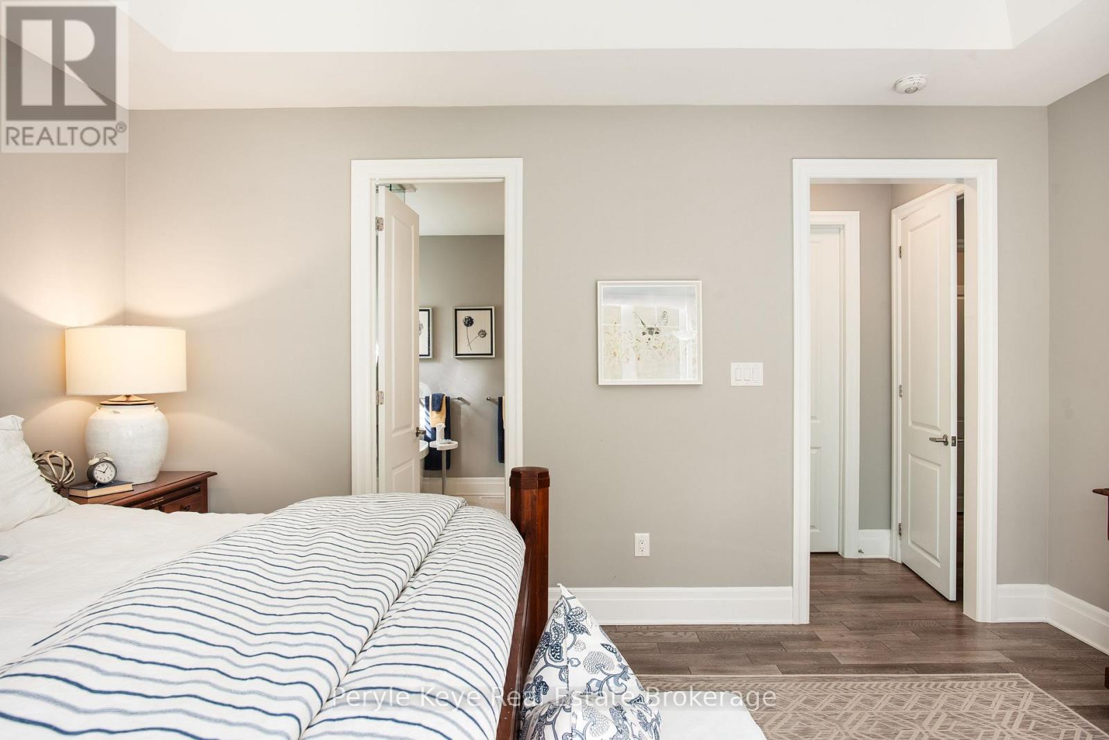 33 HUNTER PLACE - 31