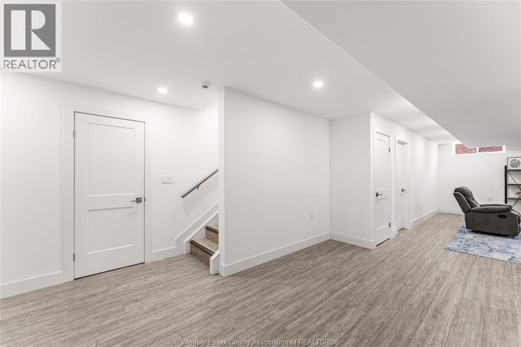 68 CONSERVATION BOULEVARD - 31