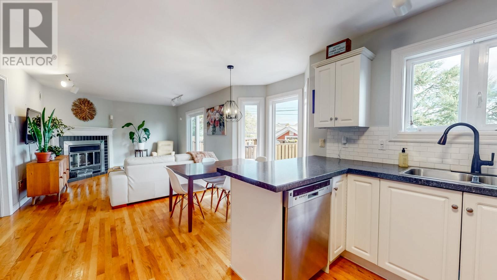 6 Point Leamington Street - 6