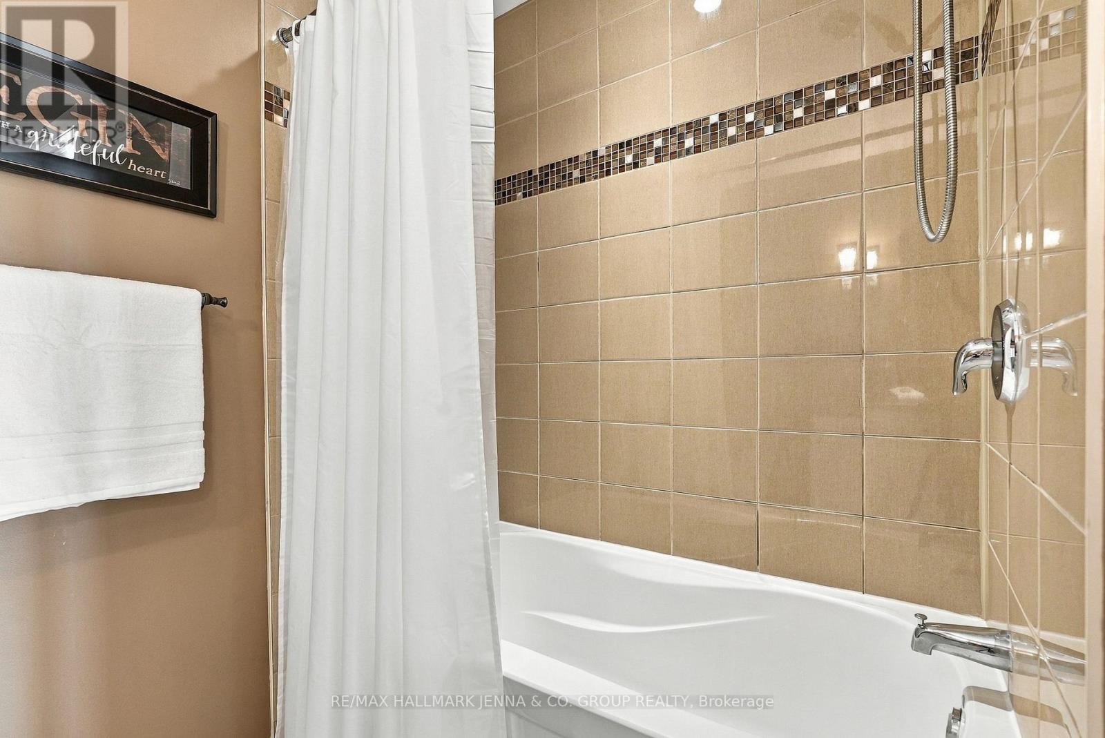 2455 NUTGROVE AVENUE - 23