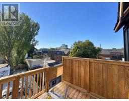 Top Floor - 152 Brunswick Avenue, Toronto, ON M5S2M2 Photo 8