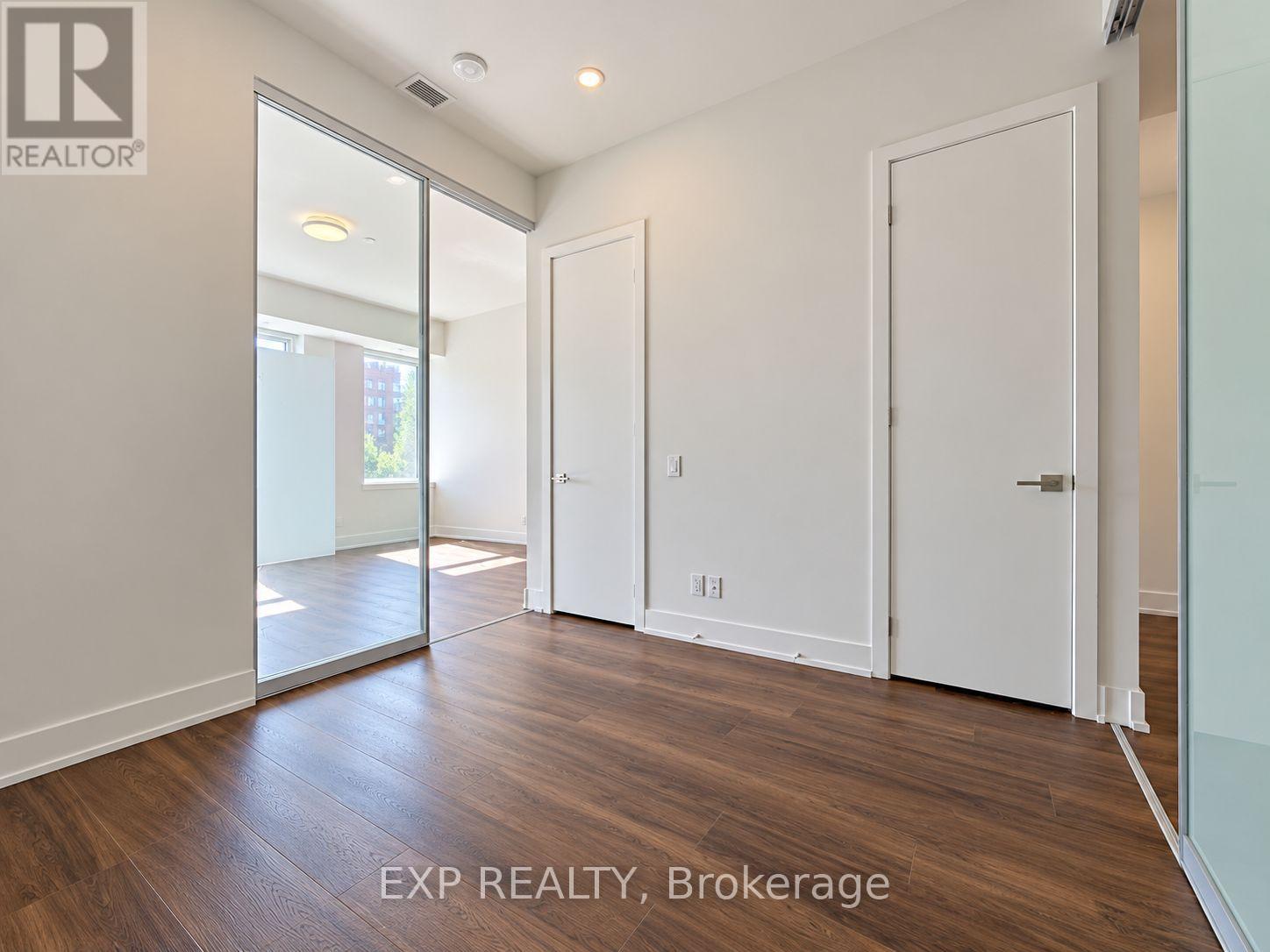 315- 111 St Clair Avenue West, Toronto, ON photo 12