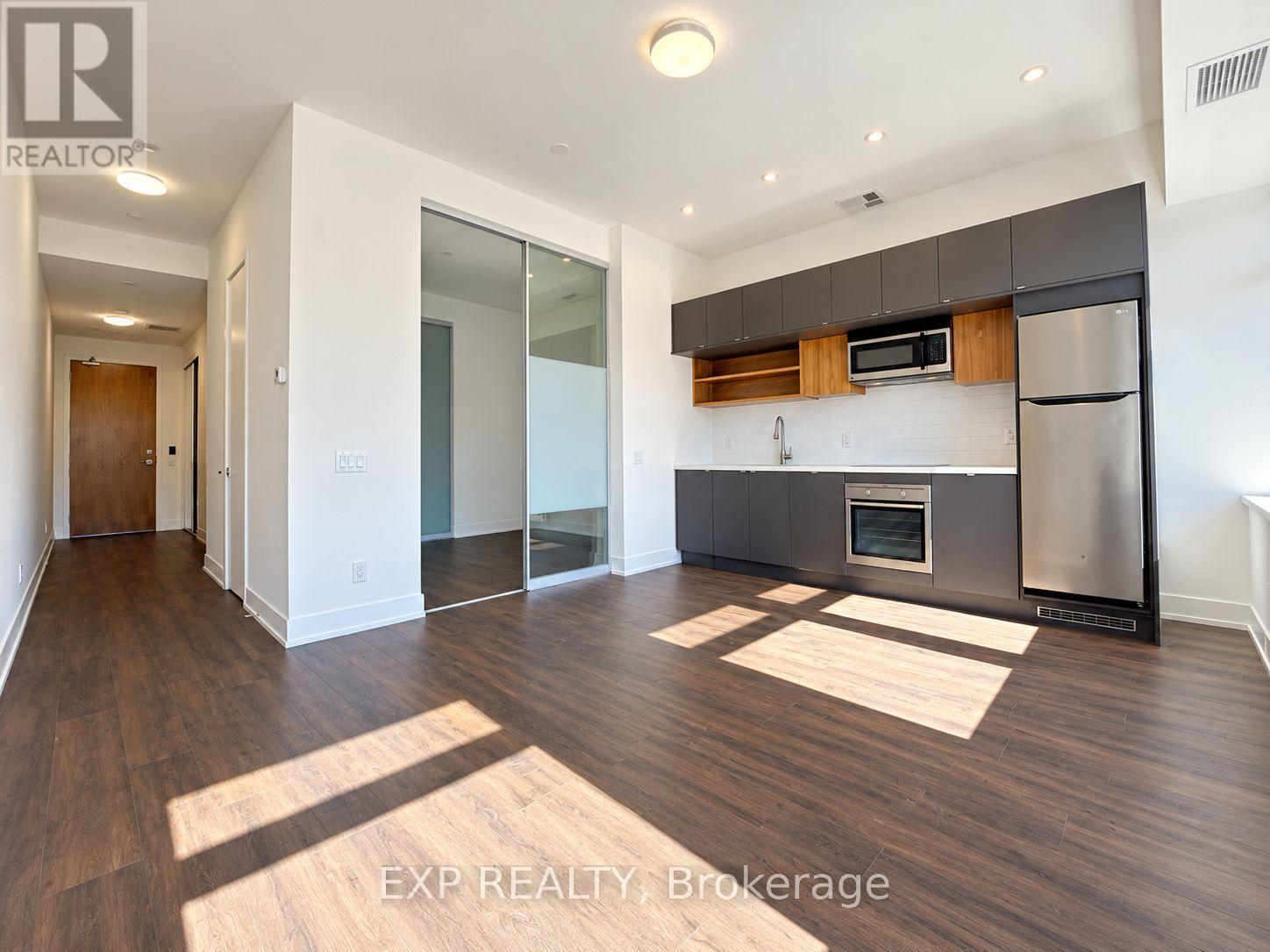 315- 111 St Clair Avenue West, Toronto, ON photo 2