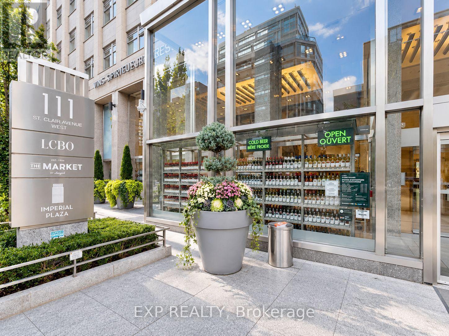 315- 111 St Clair Avenue West, Toronto, ON photo 21