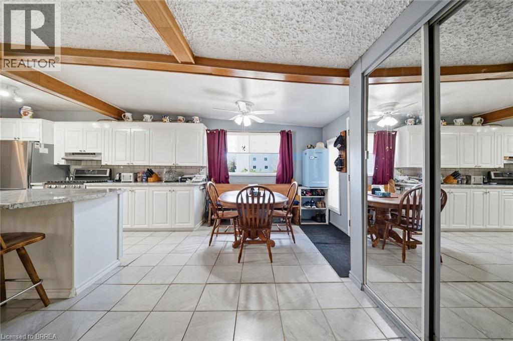 986 COLBORNE Street - Image 8