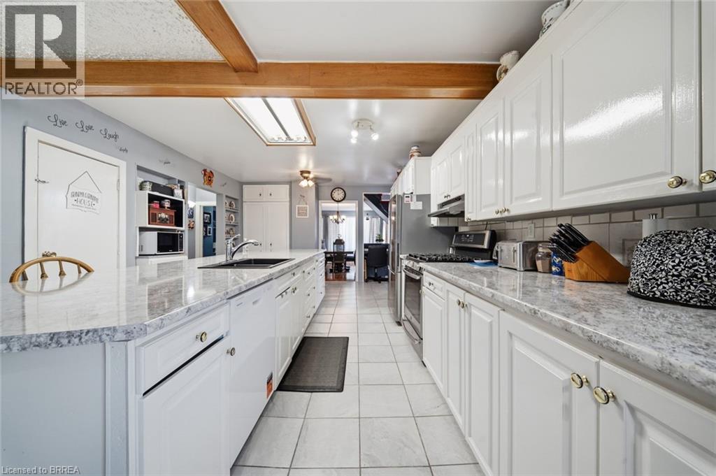 986 COLBORNE Street - 9